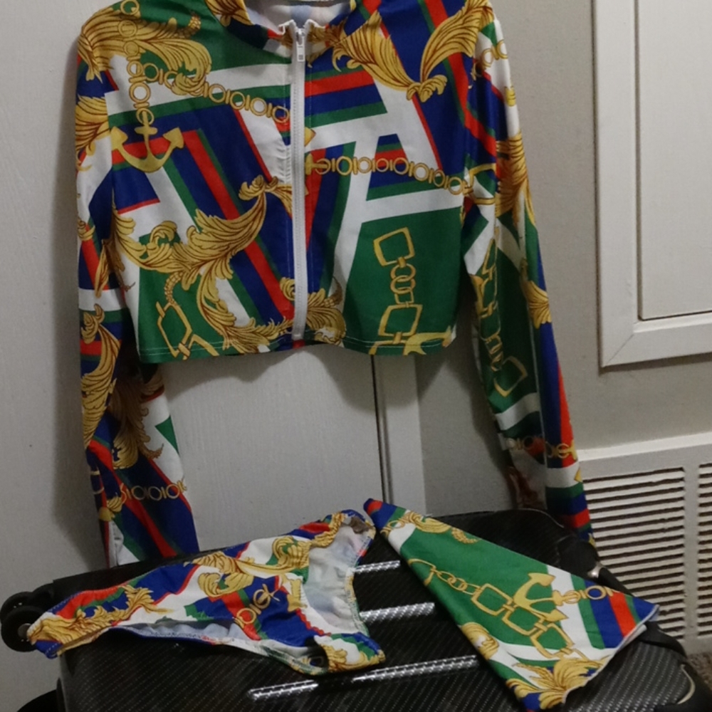 Full sleeve surf swimwear